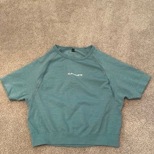 Alphalete Amplify Crop